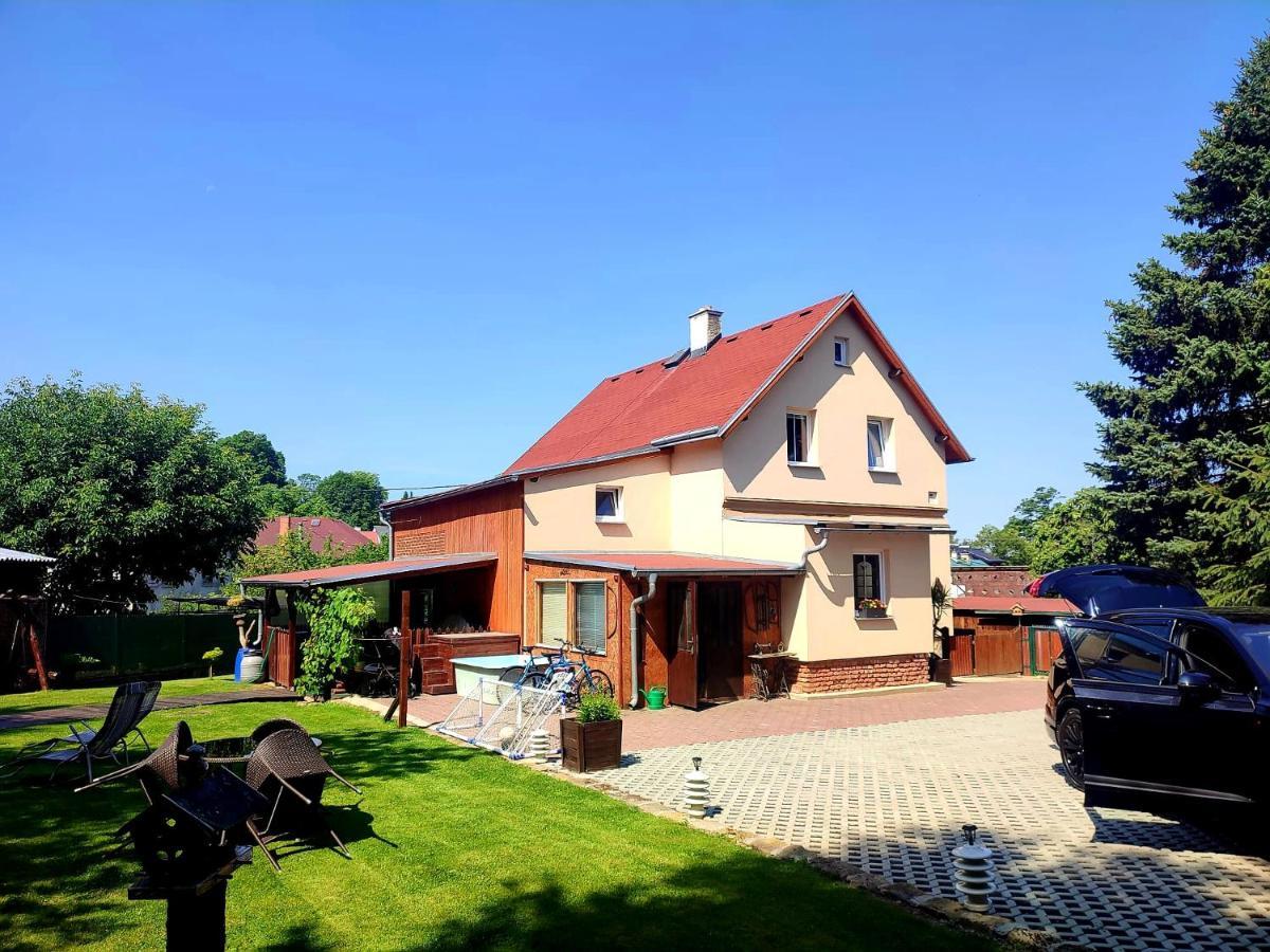 Ubytovani U Rybnicka Villa Arnoltice u Decina Kültér fotó