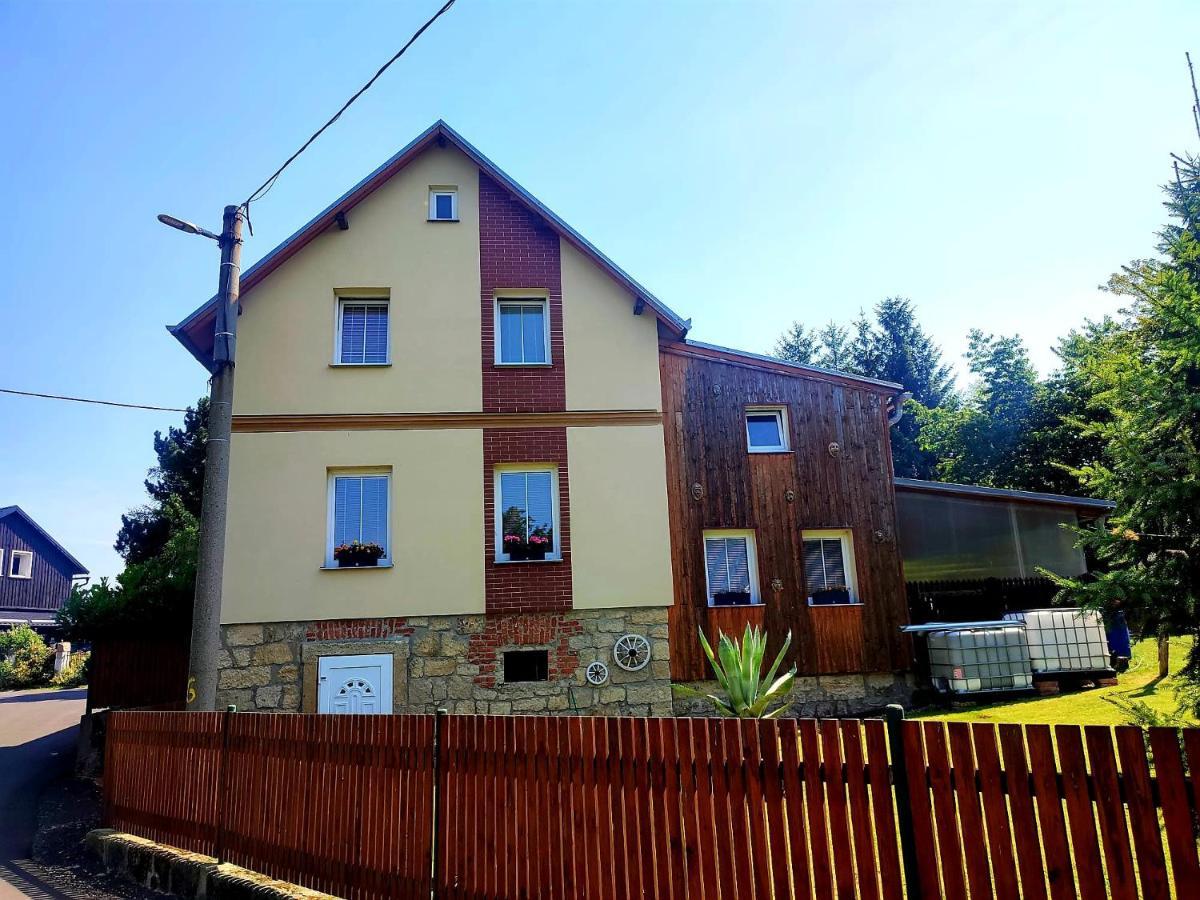 Ubytovani U Rybnicka Villa Arnoltice u Decina Kültér fotó